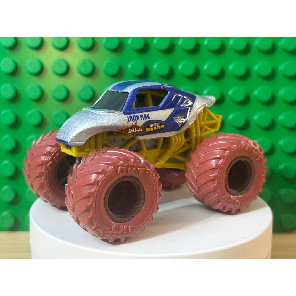 Monster Jam Iron Man Mystery Mudders 1:64 Die-Cast Truck Blue Silver Marvel